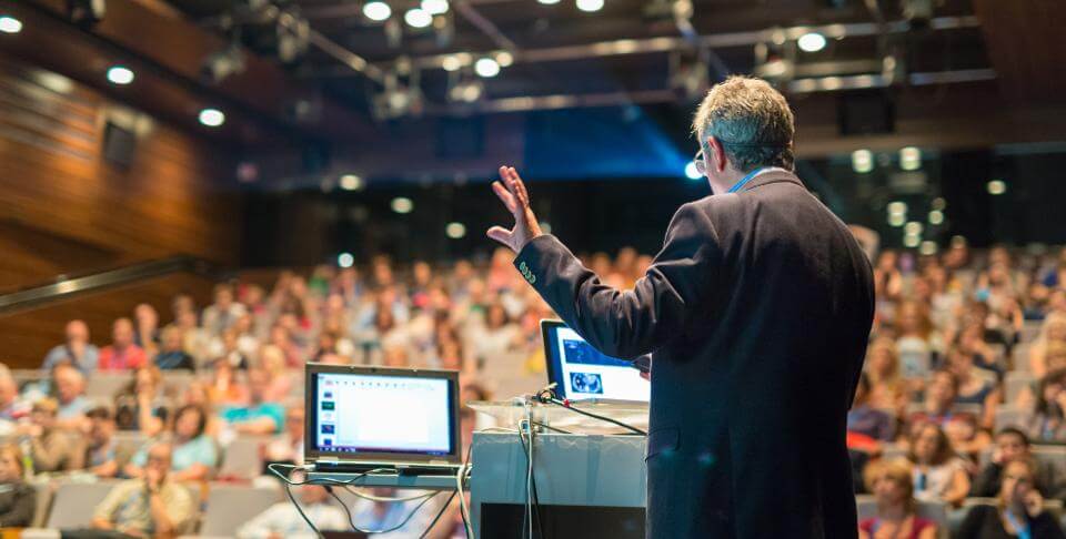 5 Ways Conferences Can Teach Us How Organizations Behave
